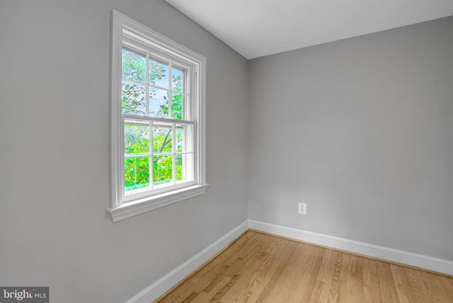 1032 N MONTANA ST, Arlington, VA 22205