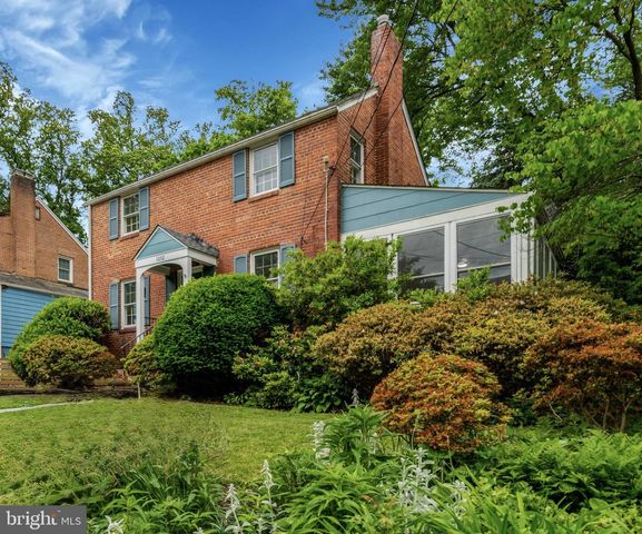 1032 N MONTANA ST, Arlington, VA 22205