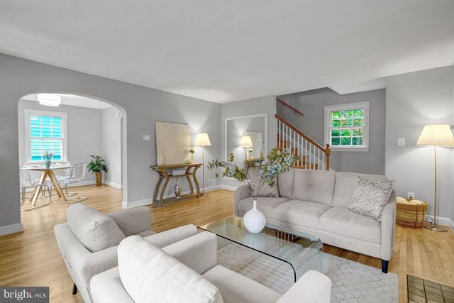 1032 N MONTANA ST, Arlington, VA 22205
