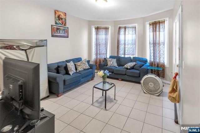 135 N 4th Street, Paterson, NJ 07522
