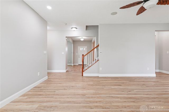 9452 Oak Brook Drive, Centerville, OH 45458