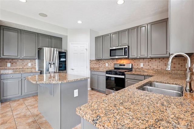 9452 Oak Brook Drive, Centerville, OH 45458