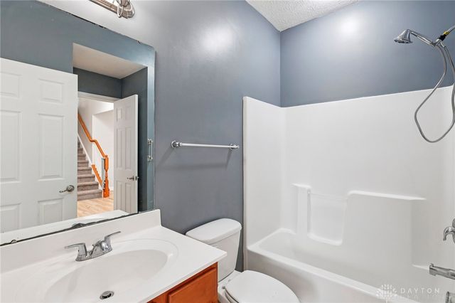 9452 Oak Brook Drive, Centerville, OH 45458