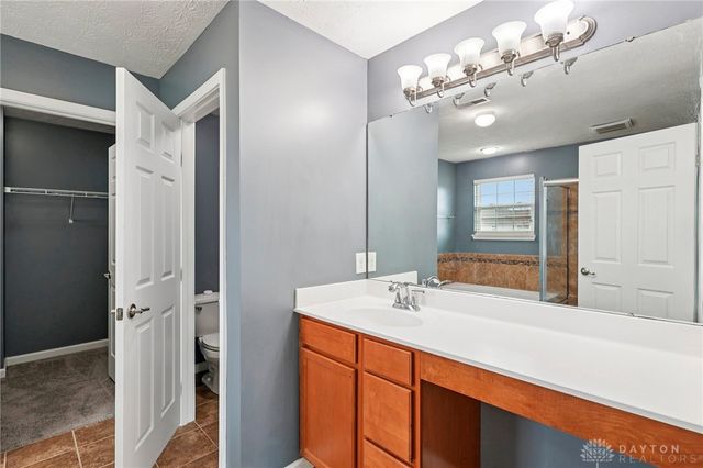 9452 Oak Brook Drive, Centerville, OH 45458