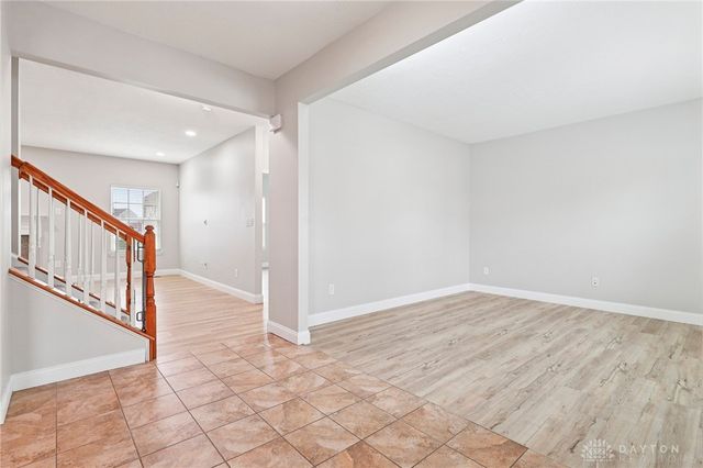 9452 Oak Brook Drive, Centerville, OH 45458