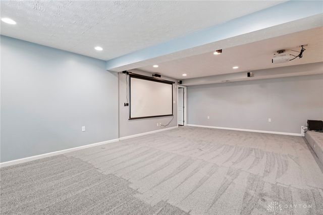 9452 Oak Brook Drive, Centerville, OH 45458