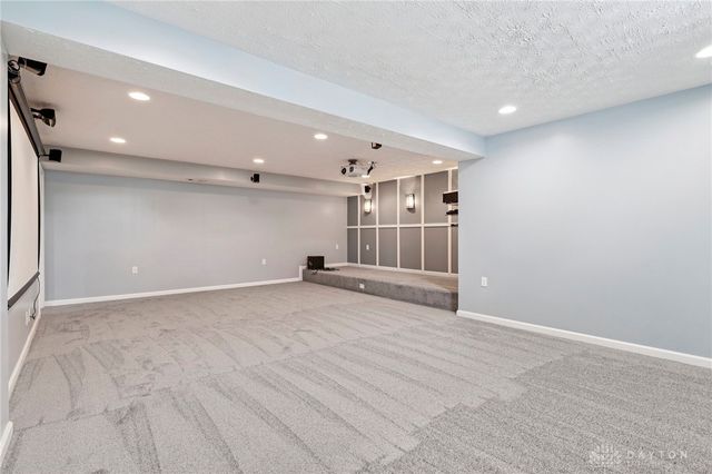 9452 Oak Brook Drive, Centerville, OH 45458