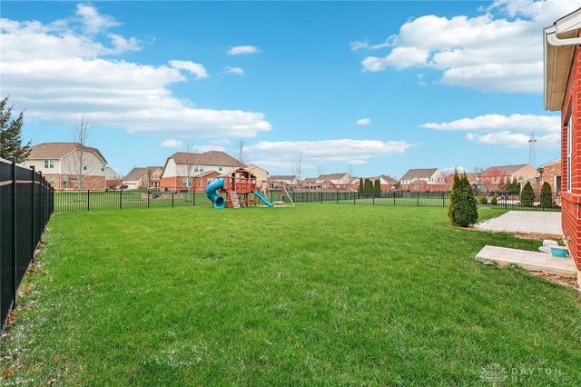 9452 Oak Brook Drive, Centerville, OH 45458