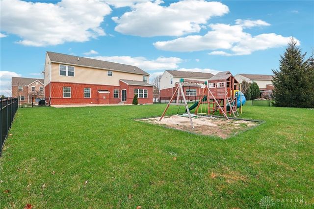 9452 Oak Brook Drive, Centerville, OH 45458