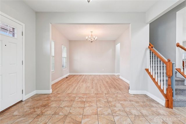 9452 Oak Brook Drive, Centerville, OH 45458