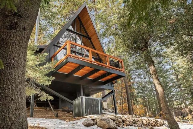 26664 Thunderbird Drive, Lake Arrowhead, CA 92352