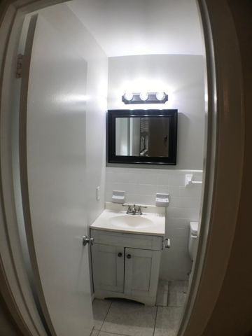 221 SE 3rd Avenue 6, Boynton Beach, FL 33435