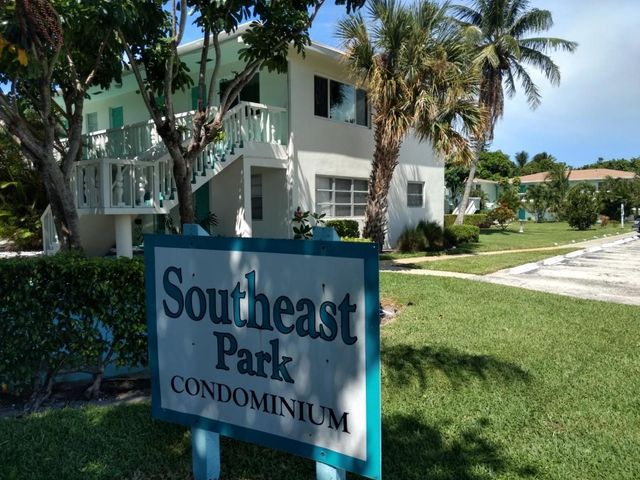 221 SE 3rd Avenue 6, Boynton Beach, FL 33435