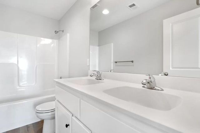 12552 S Meadow View Street, Olathe, KS 66061