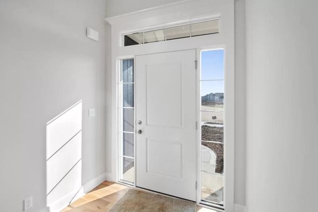 12552 S Meadow View Street, Olathe, KS 66061