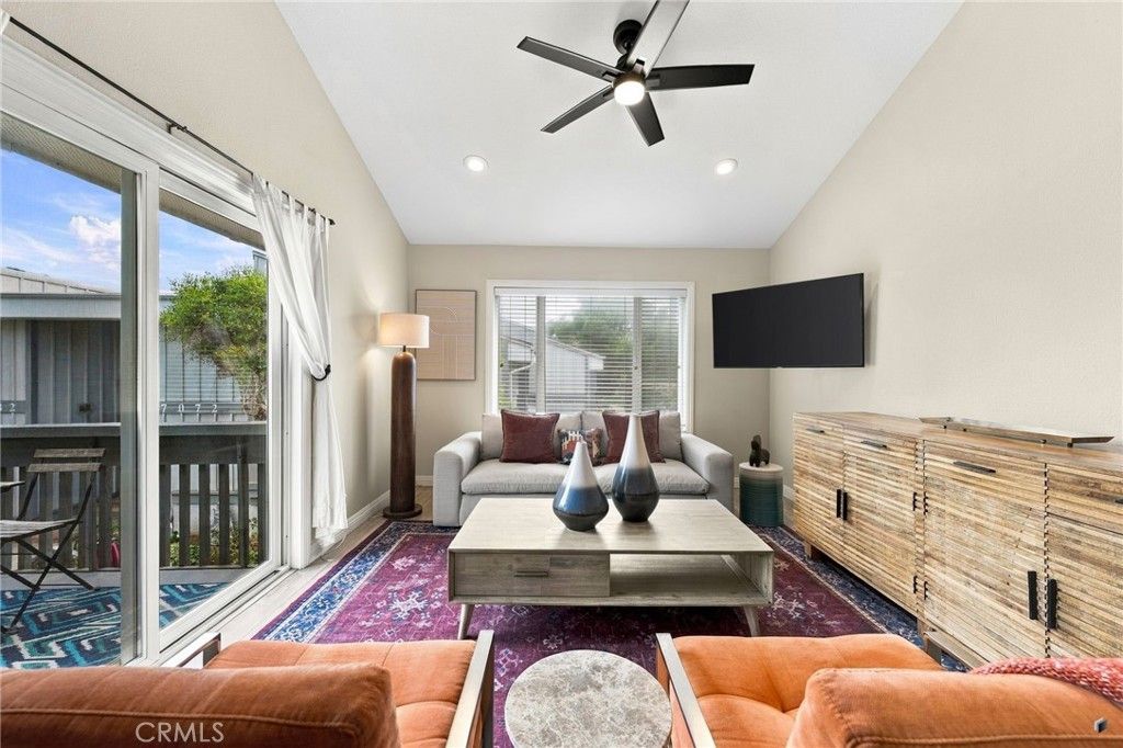 17042 Pacific Coast Highway 201, Huntington Beach, CA 92649 — photo 5
