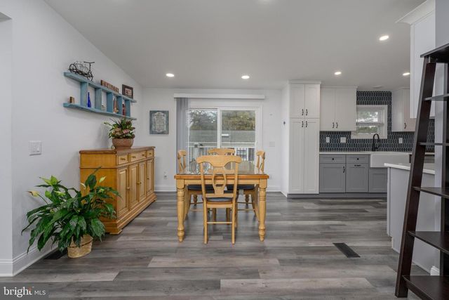 401 MAPLEHURST, Manchester, NJ 08759