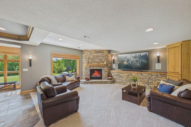 9365 Shetland Road, Eden Prairie, MN 55347