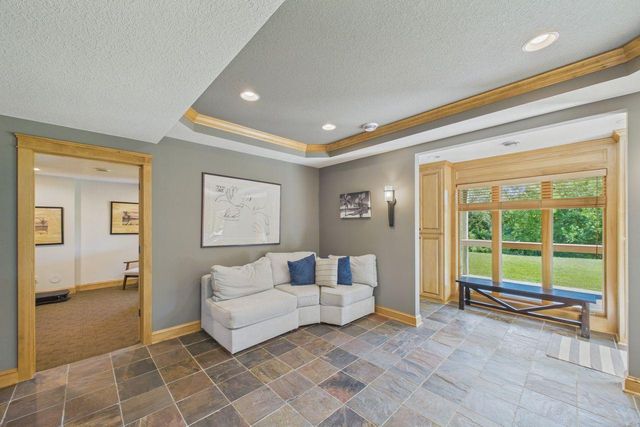 9365 Shetland Road, Eden Prairie, MN 55347