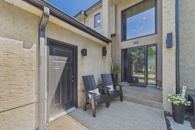 9365 Shetland Road, Eden Prairie, MN 55347