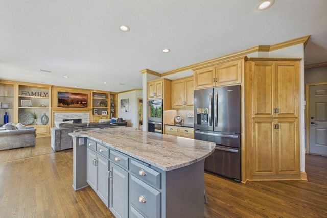 9365 Shetland Road, Eden Prairie, MN 55347