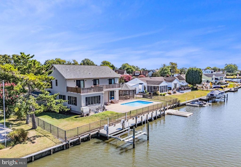 11 ARNELL RD, Rehoboth Beach, DE 19971