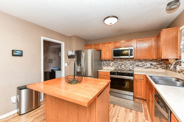 8519 Walden Trace Drive, Indianapolis, IN 46278