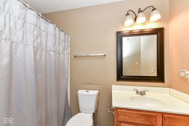 8519 Walden Trace Drive, Indianapolis, IN 46278