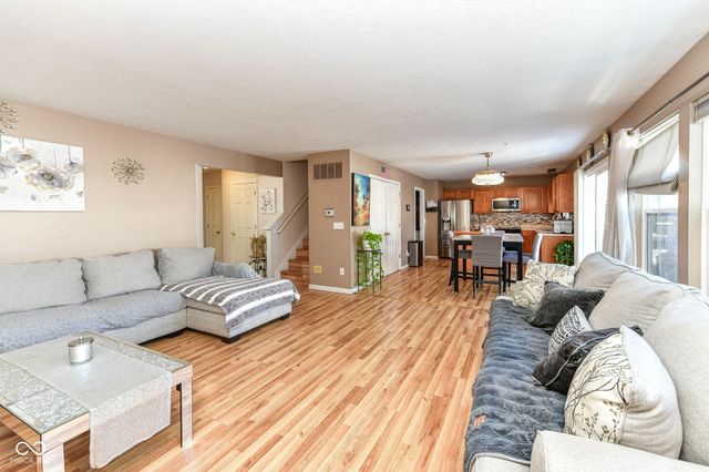 8519 Walden Trace Drive, Indianapolis, IN 46278