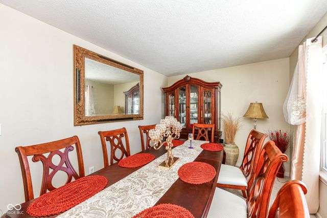 8519 Walden Trace Drive, Indianapolis, IN 46278