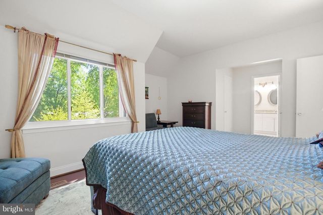 1509 FARSTA CT, Reston, VA 20190