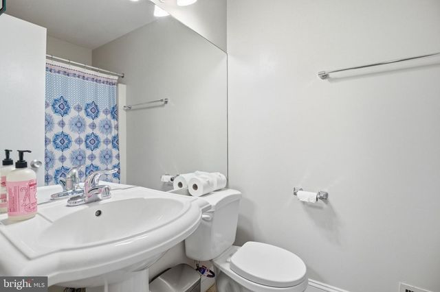 1509 FARSTA CT, Reston, VA 20190