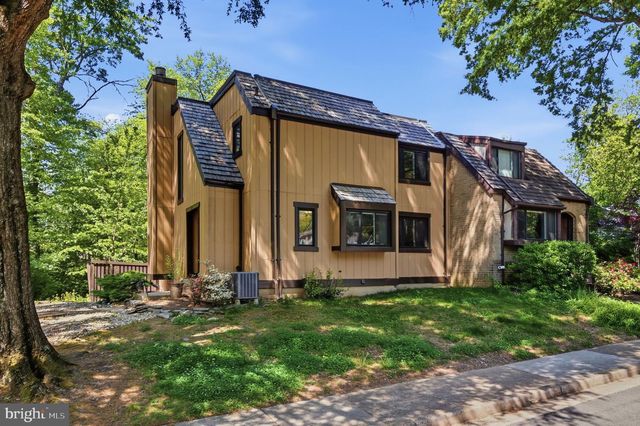 1509 FARSTA CT, Reston, VA 20190