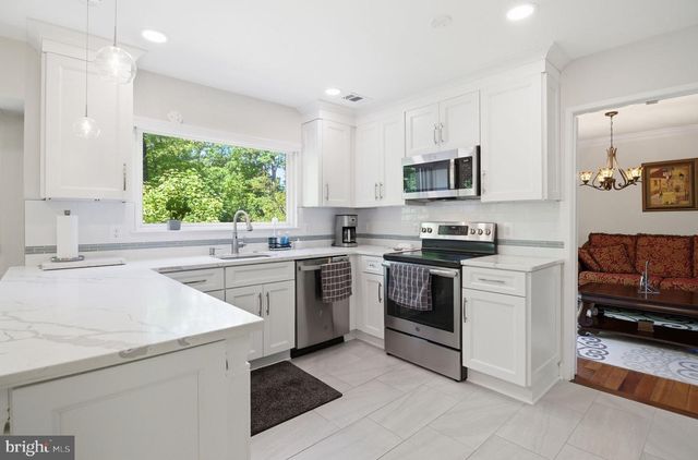 1509 FARSTA CT, Reston, VA 20190