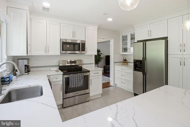 1509 FARSTA CT, Reston, VA 20190
