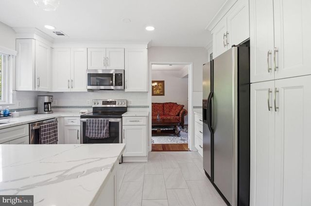 1509 FARSTA CT, Reston, VA 20190