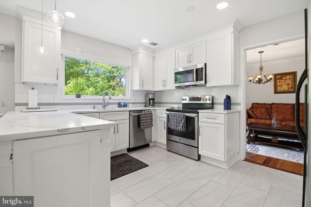 1509 FARSTA CT, Reston, VA 20190
