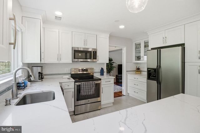 1509 FARSTA CT, Reston, VA 20190