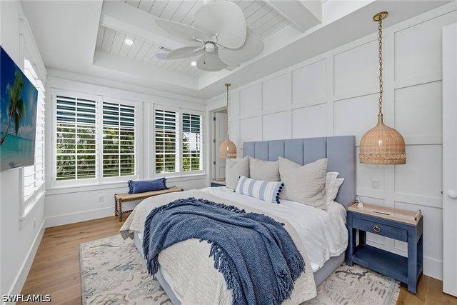 844 8th ST S, Naples, FL 34102