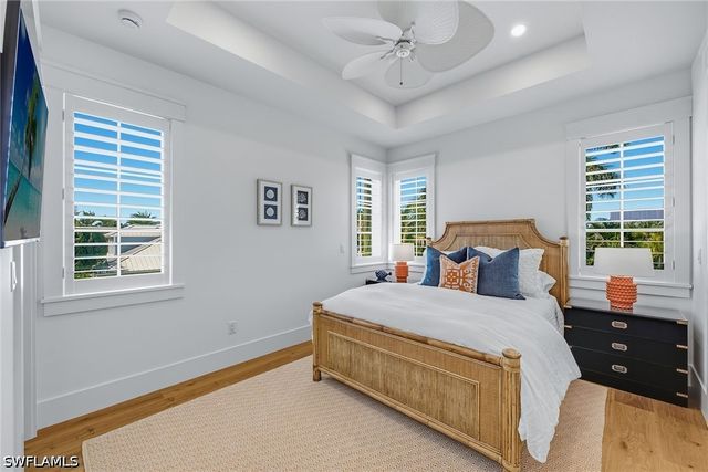 844 8th ST S, Naples, FL 34102