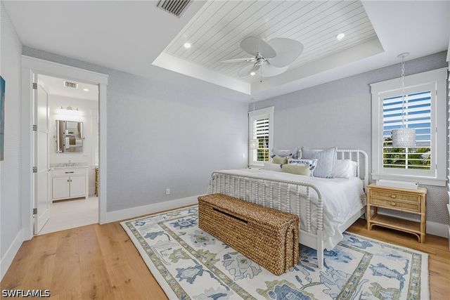 844 8th ST S, Naples, FL 34102