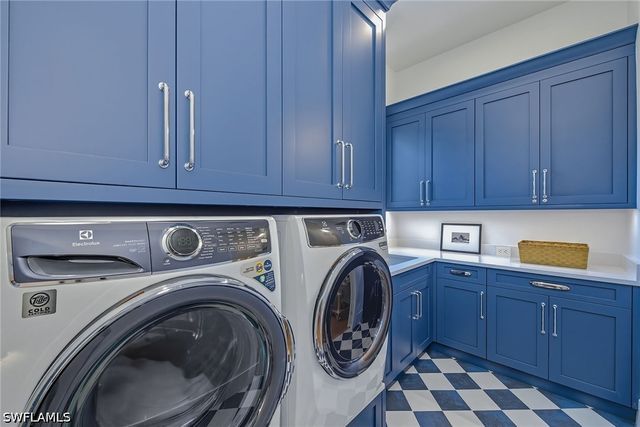 844 8th ST S, Naples, FL 34102