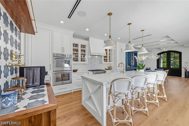 844 8th ST S, Naples, FL 34102