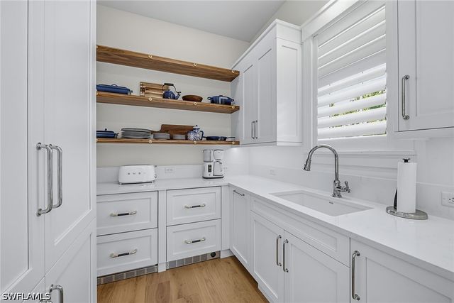 844 8th ST S, Naples, FL 34102