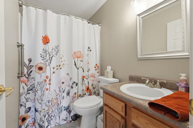 10650 Bookcliff Cove, New Haven, IN 46774