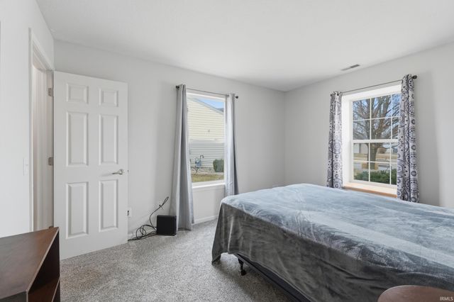 10650 Bookcliff Cove, New Haven, IN 46774