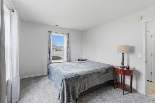 10650 Bookcliff Cove, New Haven, IN 46774