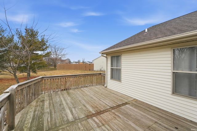 10650 Bookcliff Cove, New Haven, IN 46774