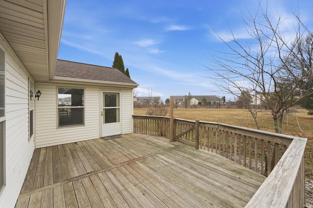 10650 Bookcliff Cove, New Haven, IN 46774