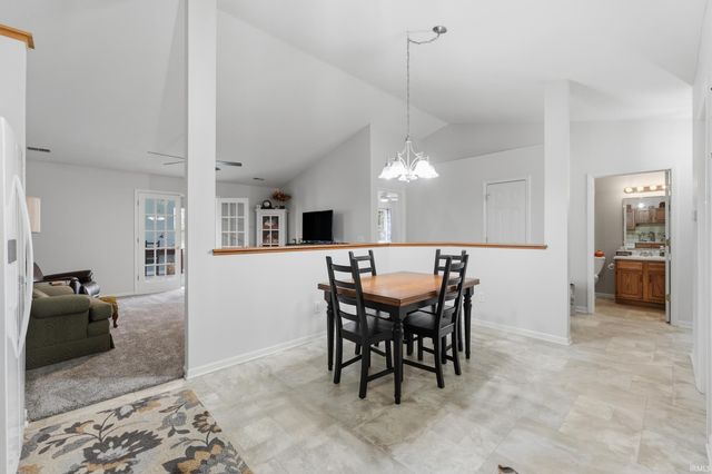 10650 Bookcliff Cove, New Haven, IN 46774